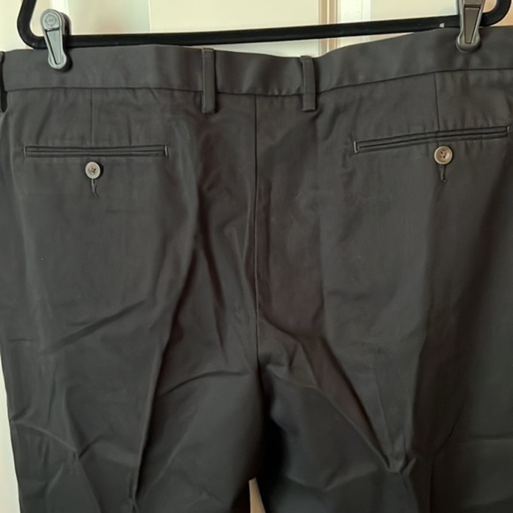 NWT Amazon Essentials Classic-Fit Wrinkle-Resistant Chino Men’s 42Wx30L Black - Picture 7 of 8